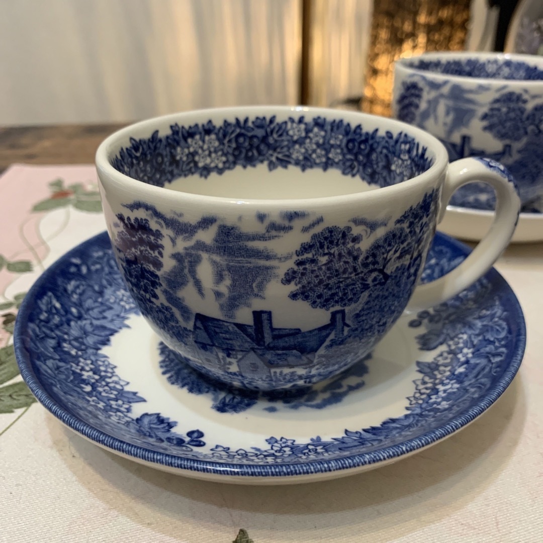 WEDGWOOD(ウェッジウッド)の未使用　ウェッジウッド  ロマンティック　イングランド　カップ＆ソーサー　3客 インテリア/住まい/日用品のキッチン/食器(食器)の商品写真