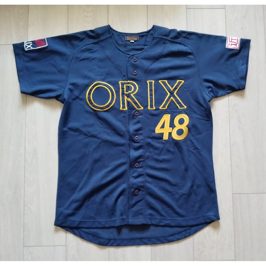オリックスバファローズ 2024 開幕ユニフォーム 見せる 西川龍馬 オリックスバファローズ 2024 開幕ユニフォーム 見せる 西川龍馬