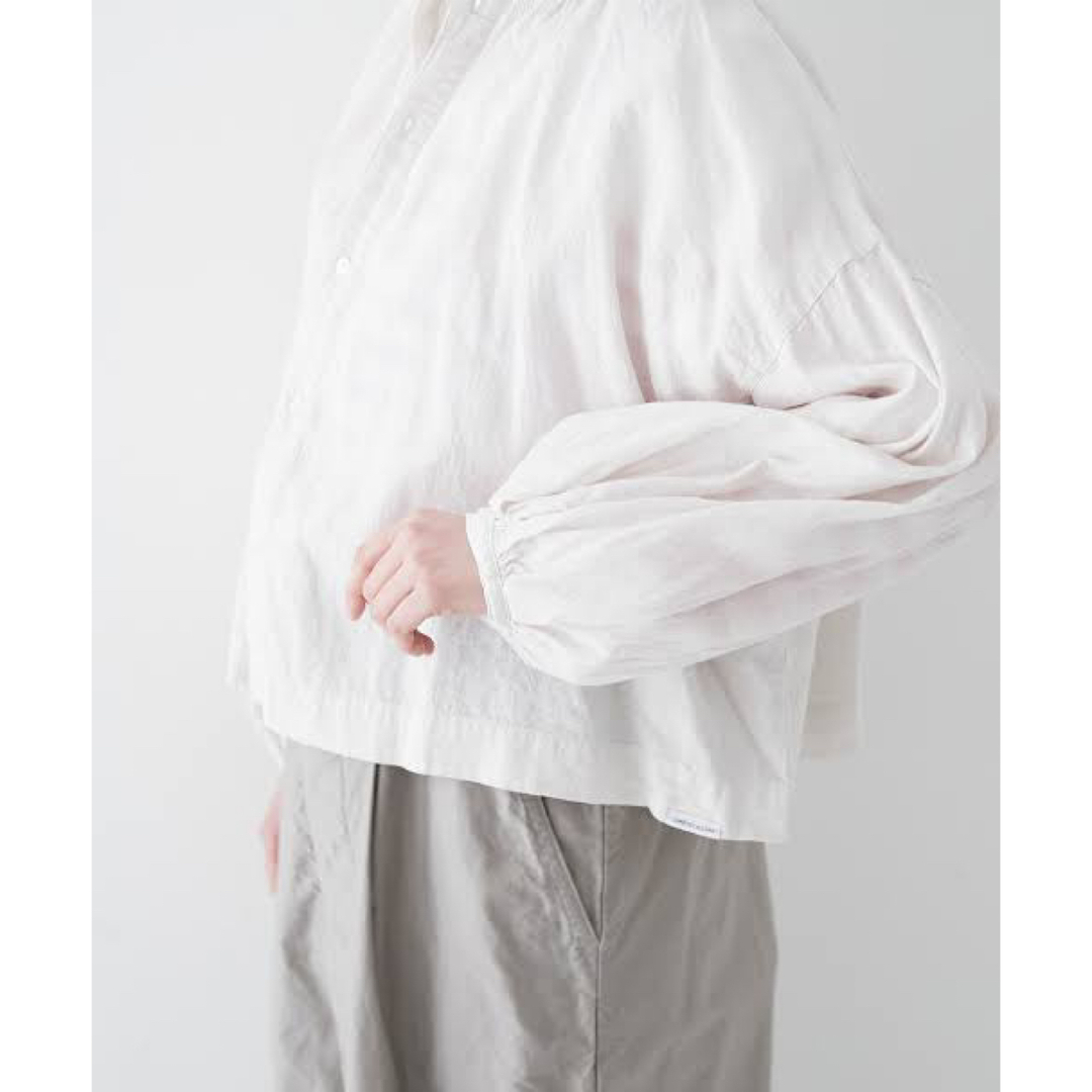 nest Robe - nR 近江晒天然染めギャザーショートブラウスの通販 nest Robe - nR 近江晒天然染めギャザーショートブラウスの通販