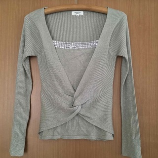 オリンカリ(OLLINKARI)のキラキラデザインセーター(ニット/セーター)