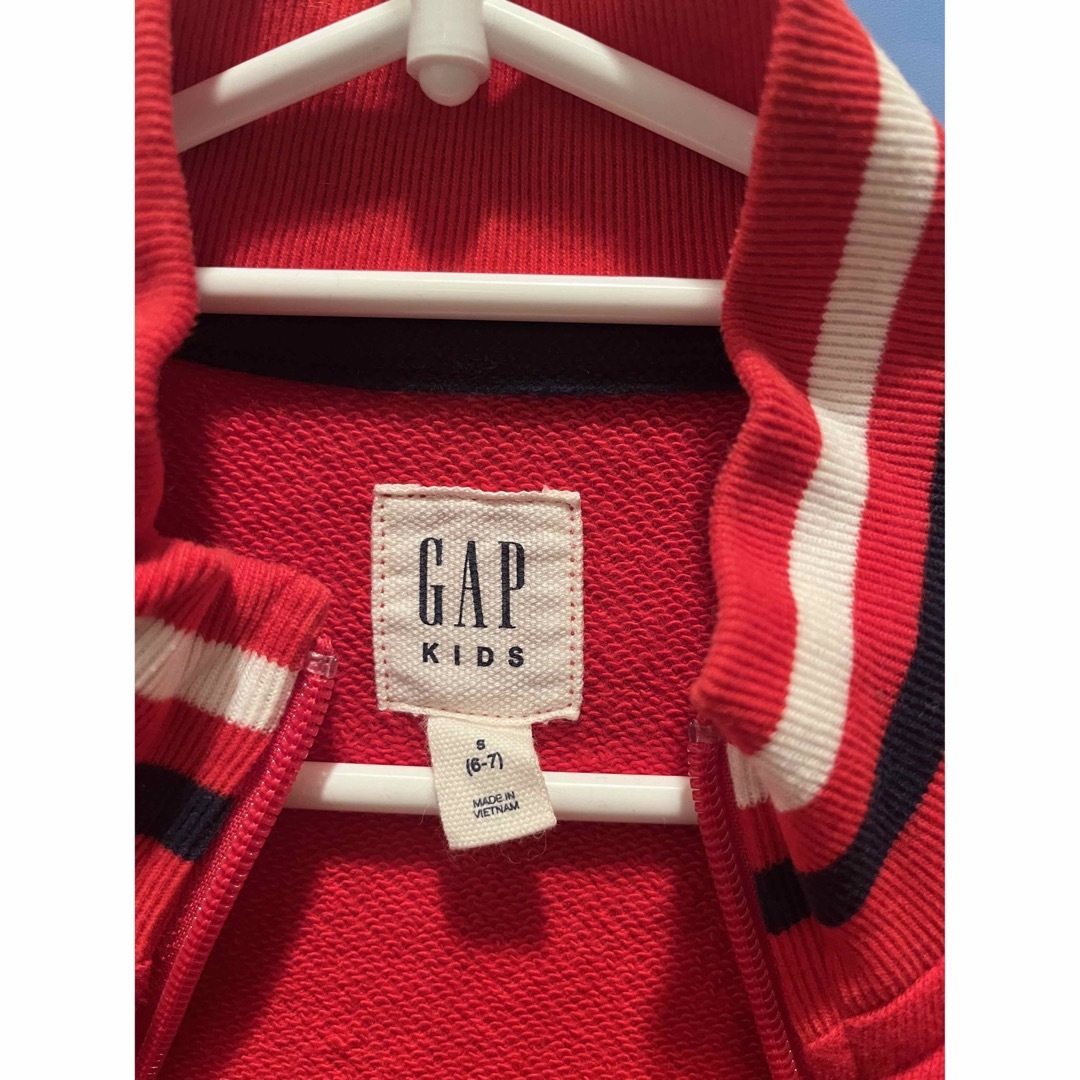 GAP(ギャップ)のGAPこども用ジップアップトレーナー キッズ/ベビー/マタニティのキッズ服男の子用(90cm~)(ジャケット/上着)の商品写真