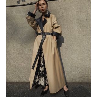 アメリヴィンテージ(Ameri VINTAGE)のFAKE LEATHER DOCKING COAT  ベージュ(トレンチコート)