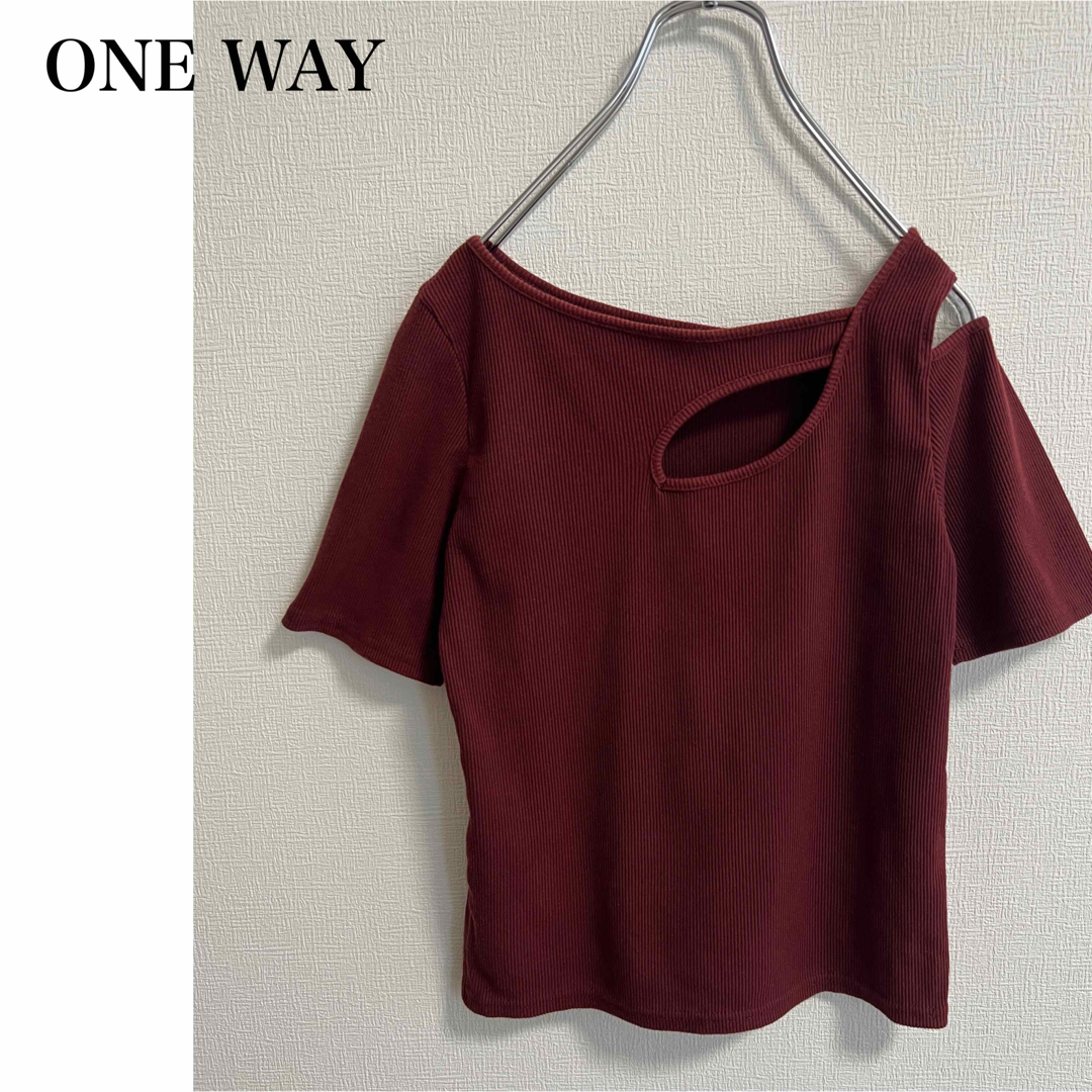 one*way(ワンウェイ)のONE WAY 変形リブトップスＴシャツ　肩あき　ボルドー赤　フリーサイズ レディースのトップス(Tシャツ(半袖/袖なし))の商品写真