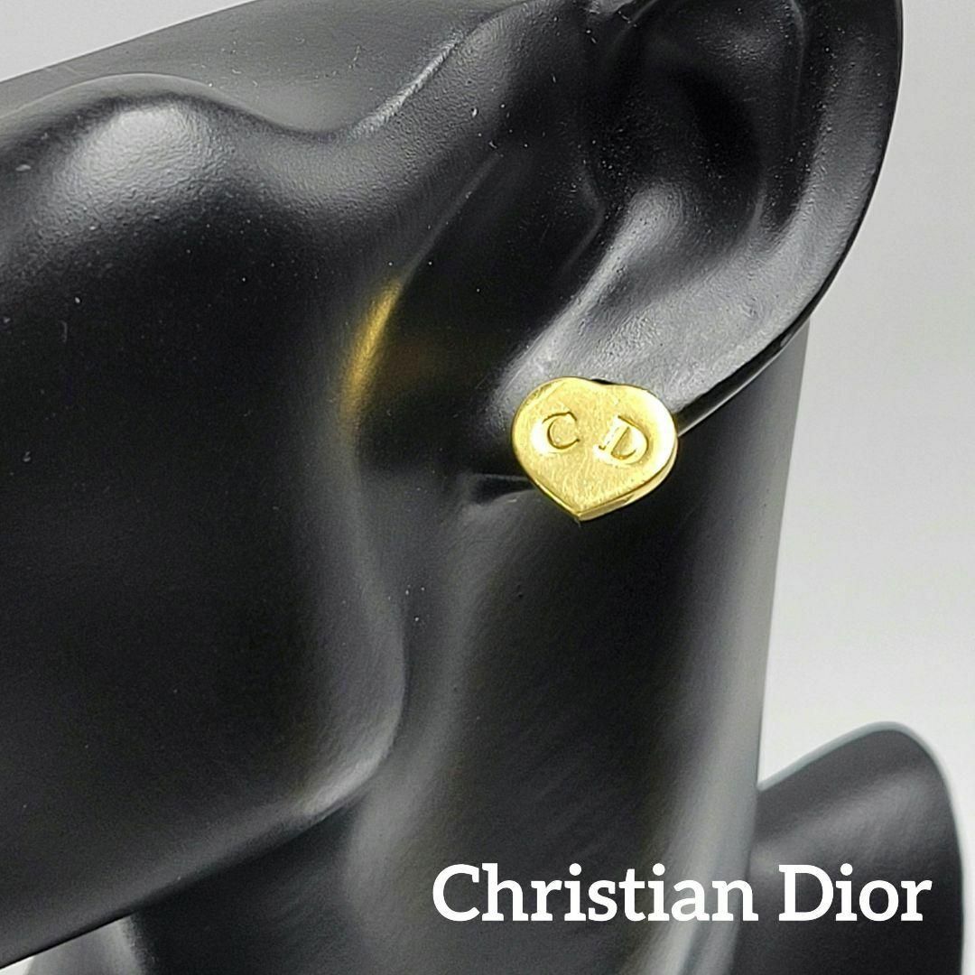 Christian Dior　両耳用ピアス　CD　ハート　ゴールド
