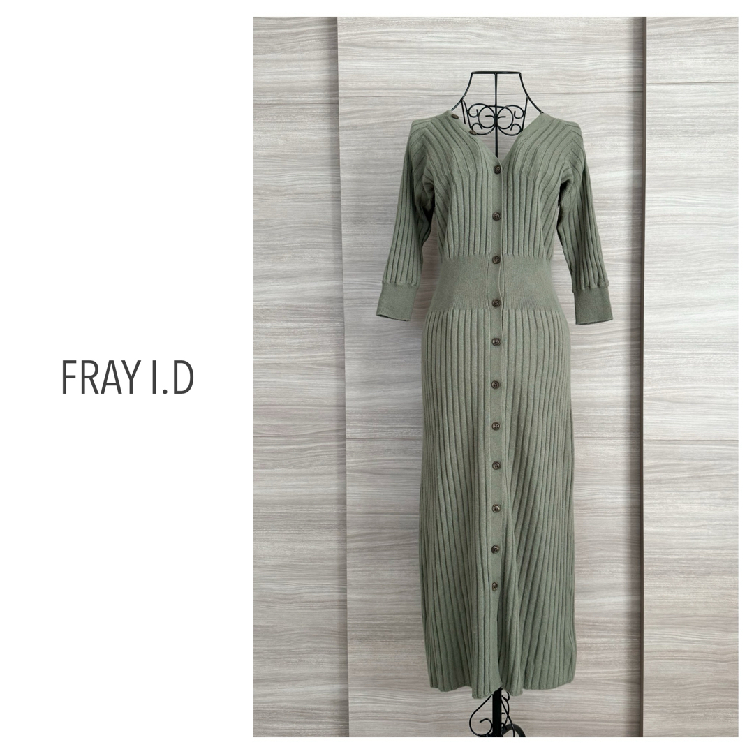 FRAY I.D(フレイアイディー)のFRAY I.D フレイアイディー　リブタイトニットワンピース レディースのワンピース(ロングワンピース/マキシワンピース)の商品写真