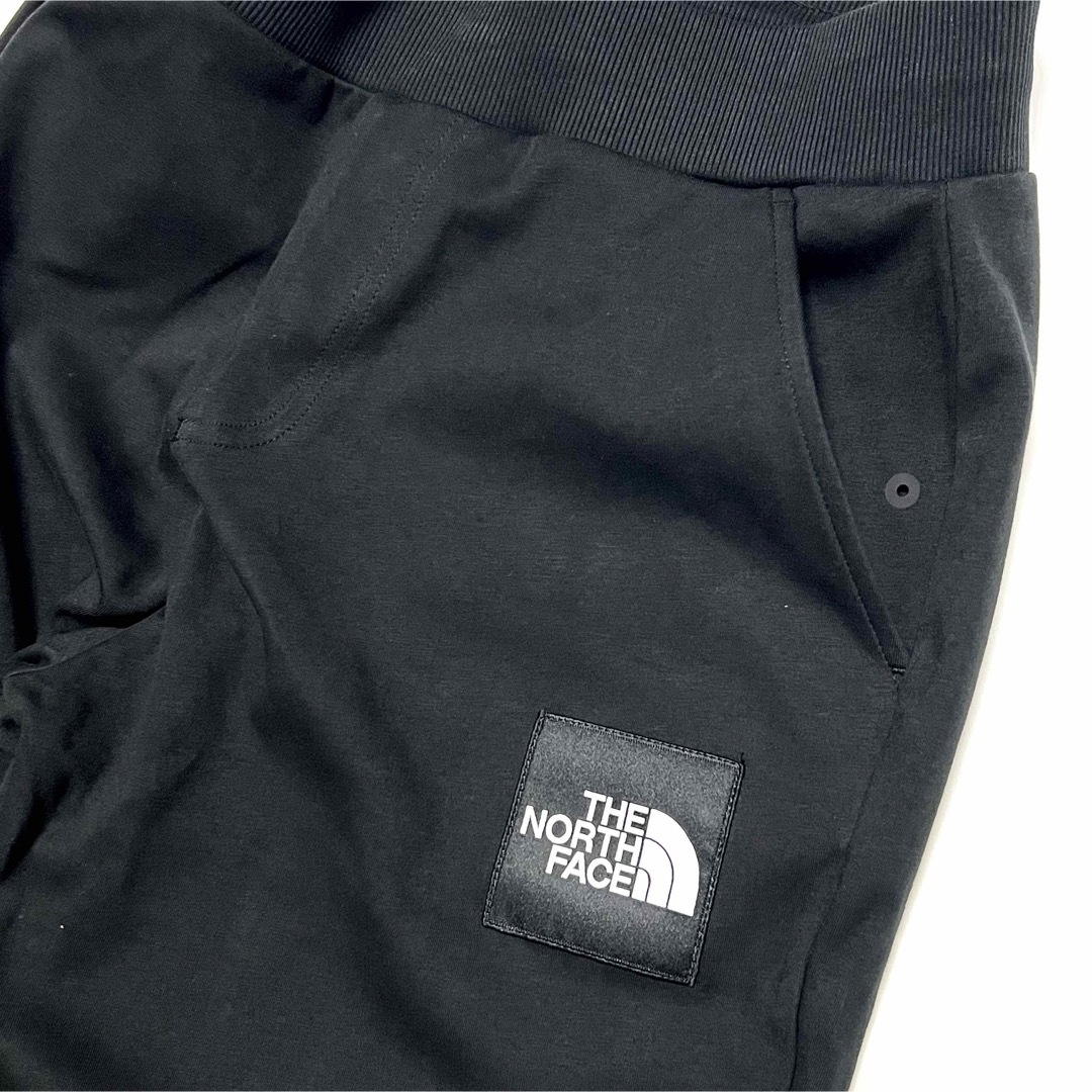 THE NORTH FACE(ザノースフェイス)のM 海外限定 ノースフェイス ボックス ロゴ ワッペン スウェットパンツ 黒 メンズのパンツ(その他)の商品写真