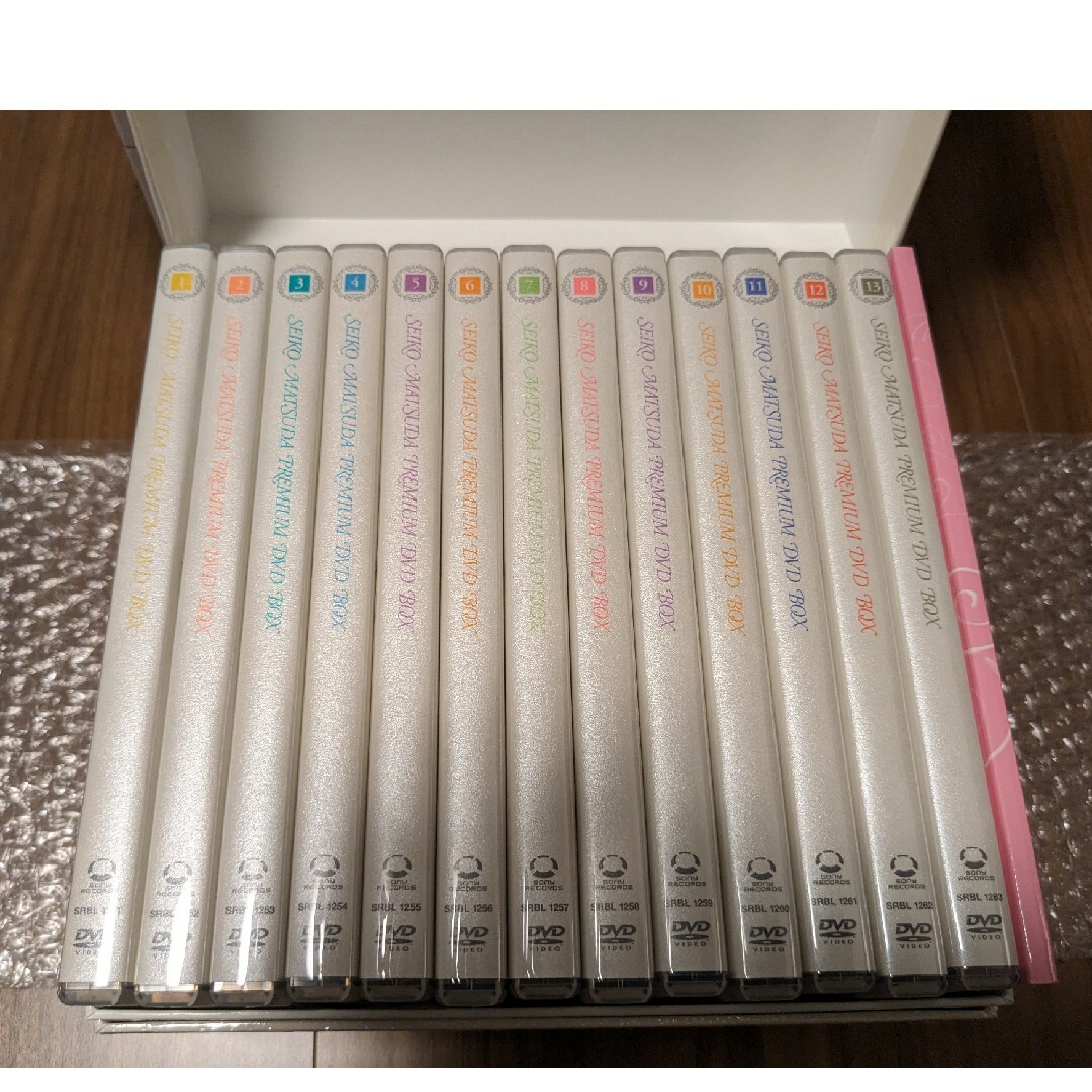 松田聖子 25th Anniversary PREMIUM DVD-BOX エンタメ/ホビーのCD(ポップス/ロック(邦楽))の商品写真