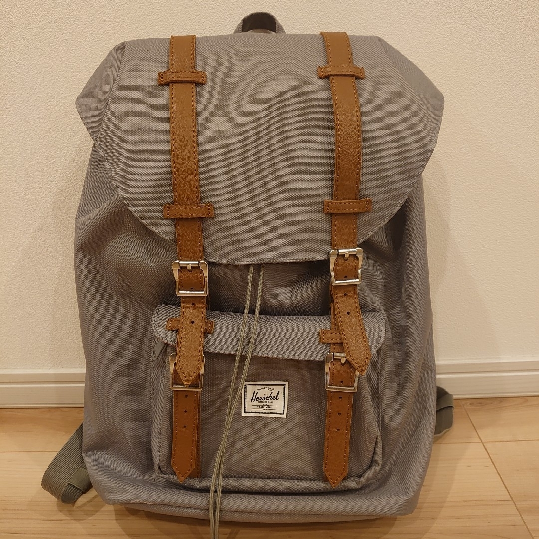 HERSCHEL(ハーシェル)のハーシェル　リュック レディースのバッグ(リュック/バックパック)の商品写真