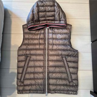MONCLER - 美品 モンクレール ライトダウンベスト ダウンベストの