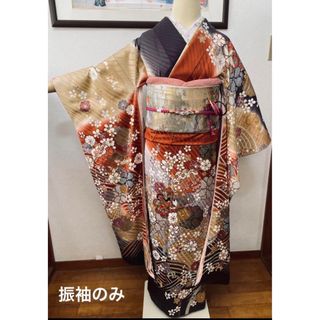 アンティーク着物　高級　正絹100% 上質振袖　蝶刺繍　身丈165cm