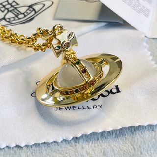 美品レアVivienneWestwood ゴールドオーブネックレス