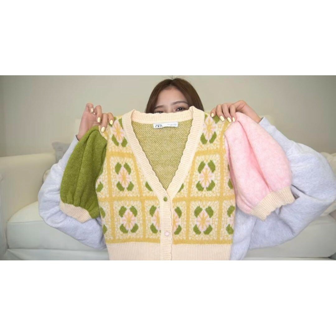 ZARA - ZARA フラワージャカード ニットカーディガン Mサイズ ZARA - ZARA フラワージャカード ニットカーディガン Mサイズ