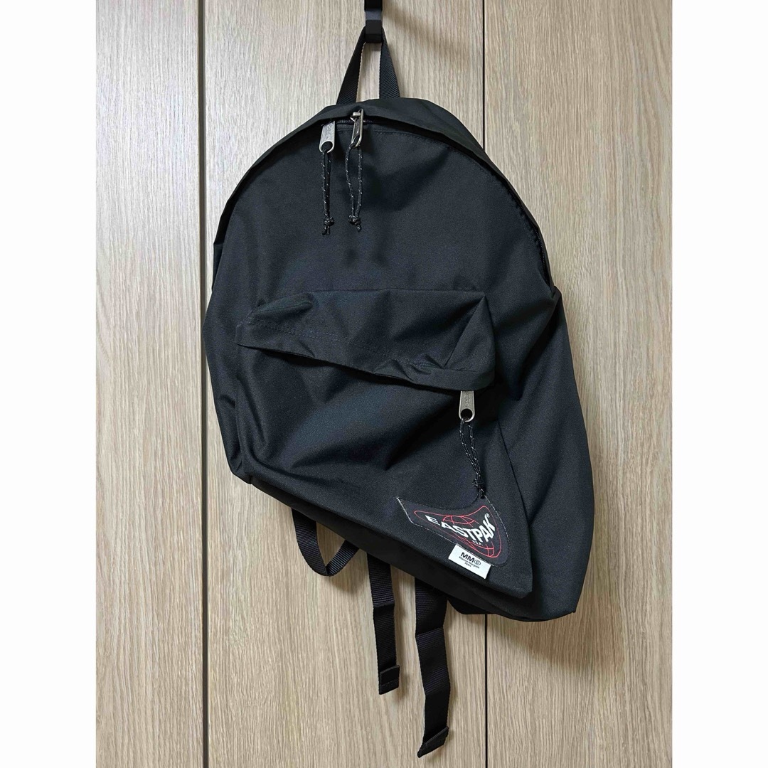 MM6(エムエムシックス)のMM6 x EASTPAK イーストパック ドリッピング バックパック ブラック レディースのバッグ(リュック/バックパック)の商品写真