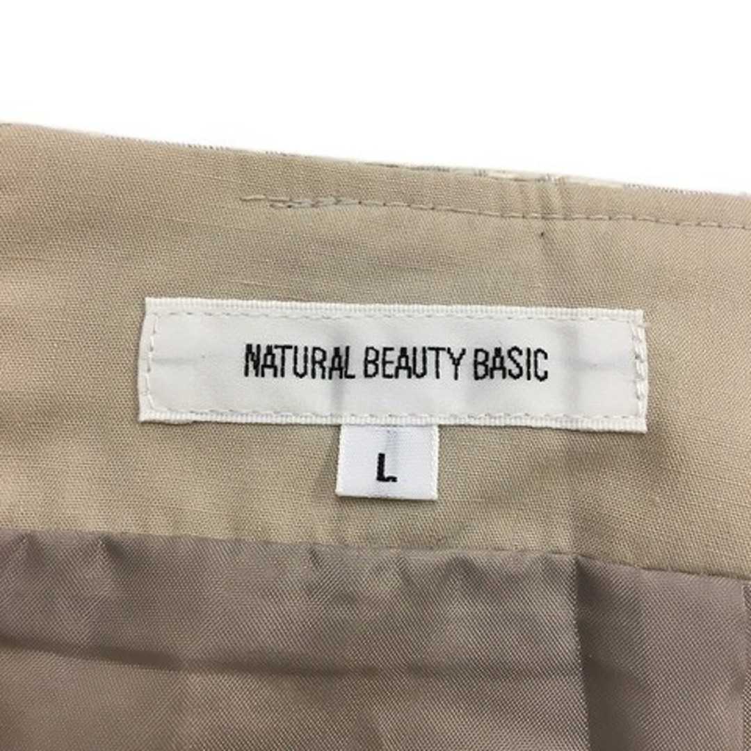 NATURAL BEAUTY BASIC(ナチュラルビューティーベーシック)のナチュラルビューティーベーシック スカート 台形 膝丈 総柄 L ベージュ 白 レディースのスカート(ひざ丈スカート)の商品写真