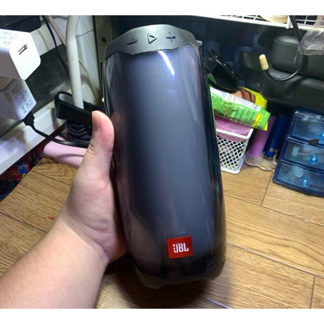 ☆美品　JBL　ポータブルスピーカー　PULSE4　Bluetoothスピーカー