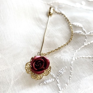 ◆ヴィンテージブローチ 薔薇バラ 赤 ピン ゴールド 繊細 上品 綺麗 美品
