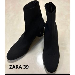 ザラ(ZARA)のZARA  ファブリックアンクルブーツ　39 未使用　タグ付き‼️(ブーツ)