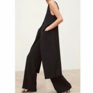 ザラ(ZARA)のZARA ザラ レディース ロングジレ　ロング カラーブラック 柄・デザイン無地(ベスト/ジレ)