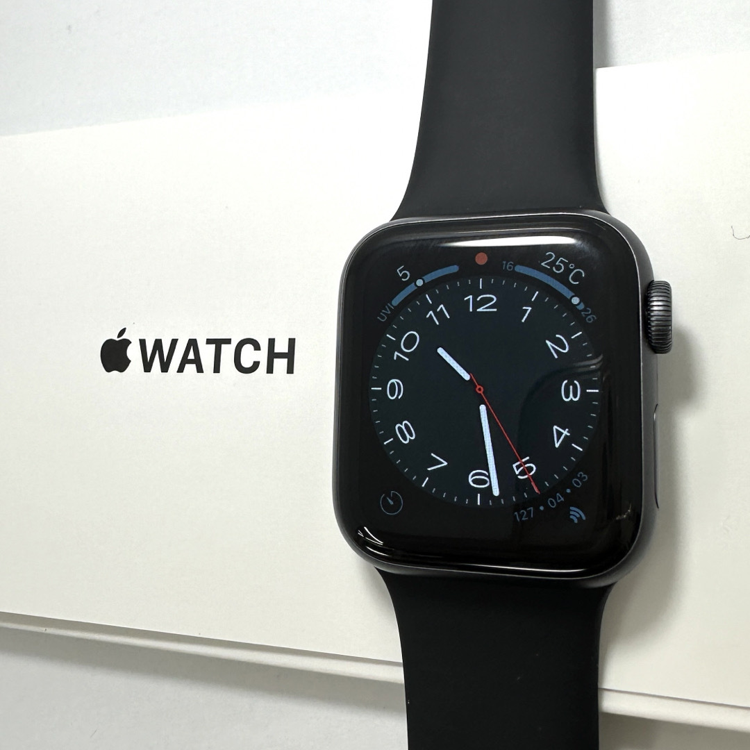 Apple Watch Series 4 GPSモデル 40mm スペースグレイ