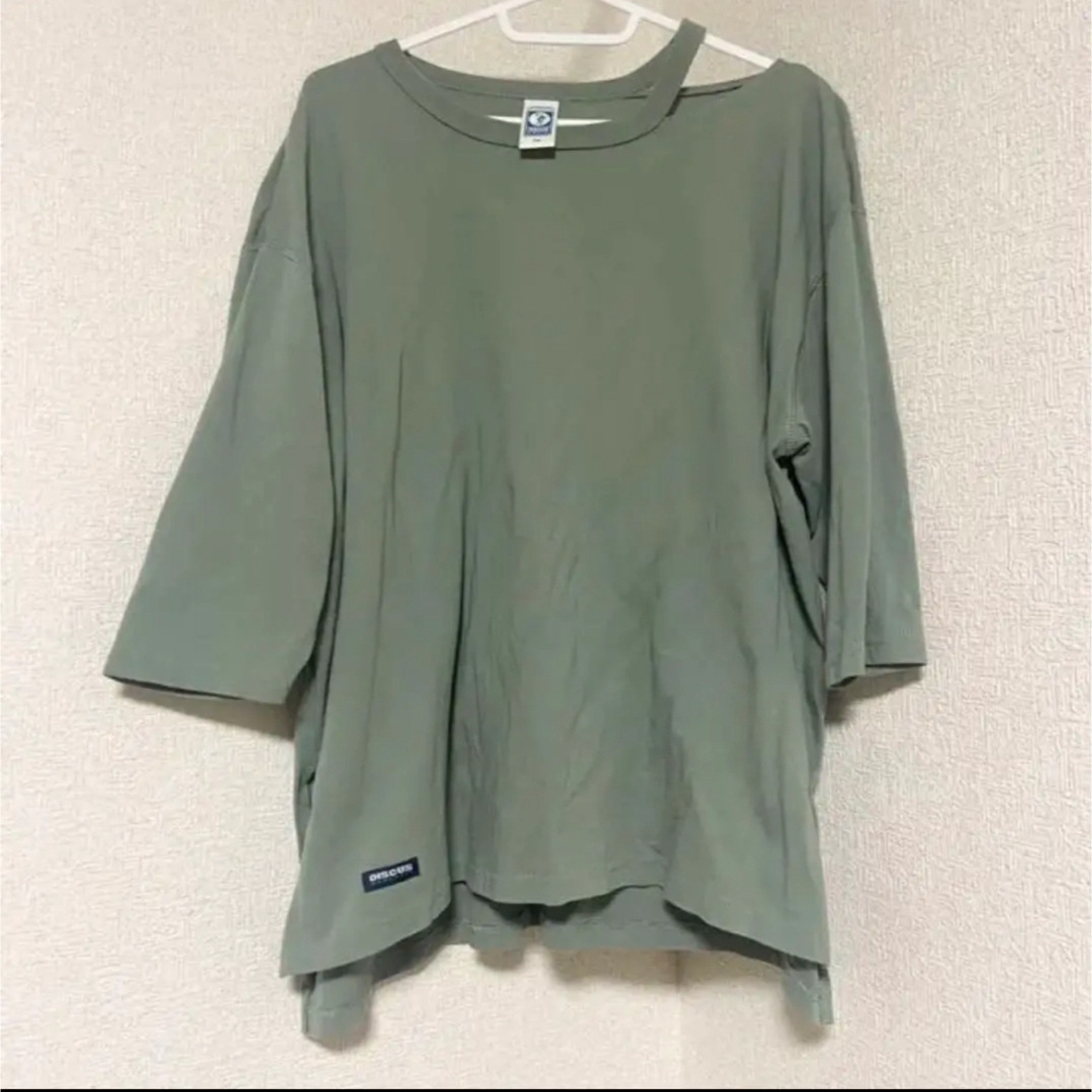 FREAK'S STORE(フリークスストア)のDISCUS ATHLETIC別注 アシンメトリーネックTシャツ(変形トップス） レディースのトップス(カットソー(長袖/七分))の商品写真