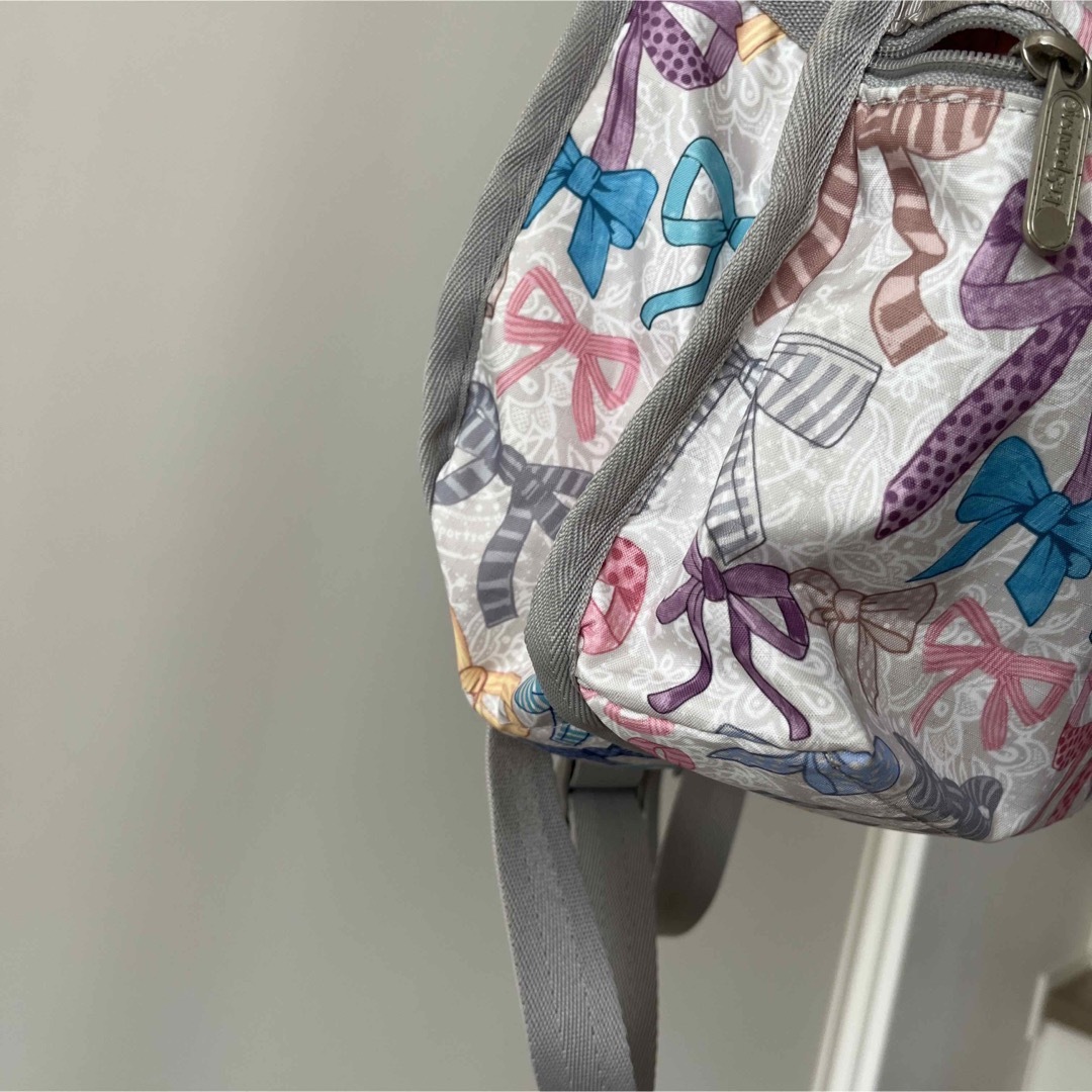 LeSportsac(レスポートサック)のリボンリュック キッズ/ベビー/マタニティのこども用バッグ(リュックサック)の商品写真