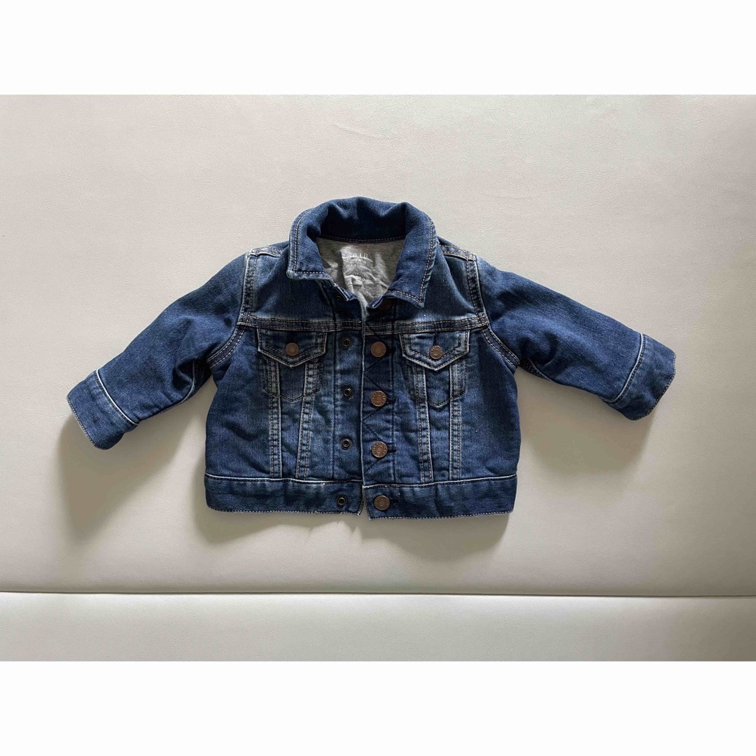 babyGAP(ベビーギャップ)の【美品】GAP ギャップ ベビー デニム アウター ジージャン ジャンパー 60 キッズ/ベビー/マタニティのキッズ服男の子用(90cm~)(ジャケット/上着)の商品写真