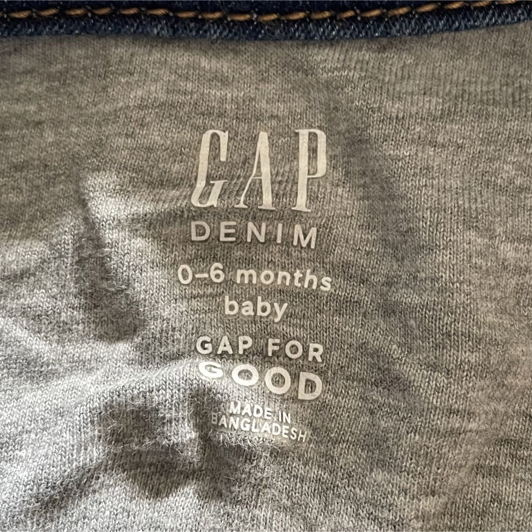 babyGAP(ベビーギャップ)の【美品】GAP ギャップ ベビー デニム アウター ジージャン ジャンパー 60 キッズ/ベビー/マタニティのキッズ服男の子用(90cm~)(ジャケット/上着)の商品写真