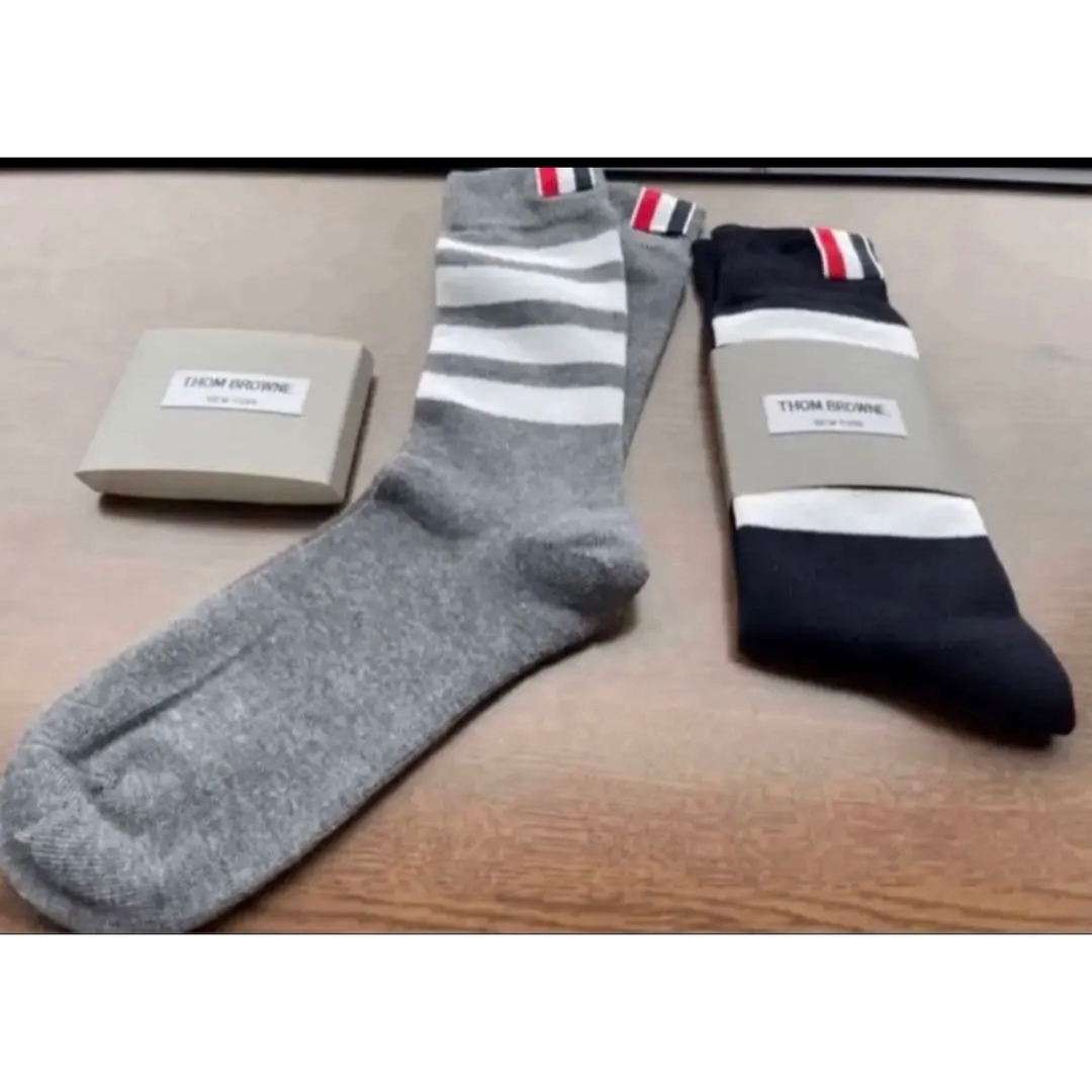 新品　トリコロールタグ　ハイソックス　Thom Browne 靴下　レッグウェア