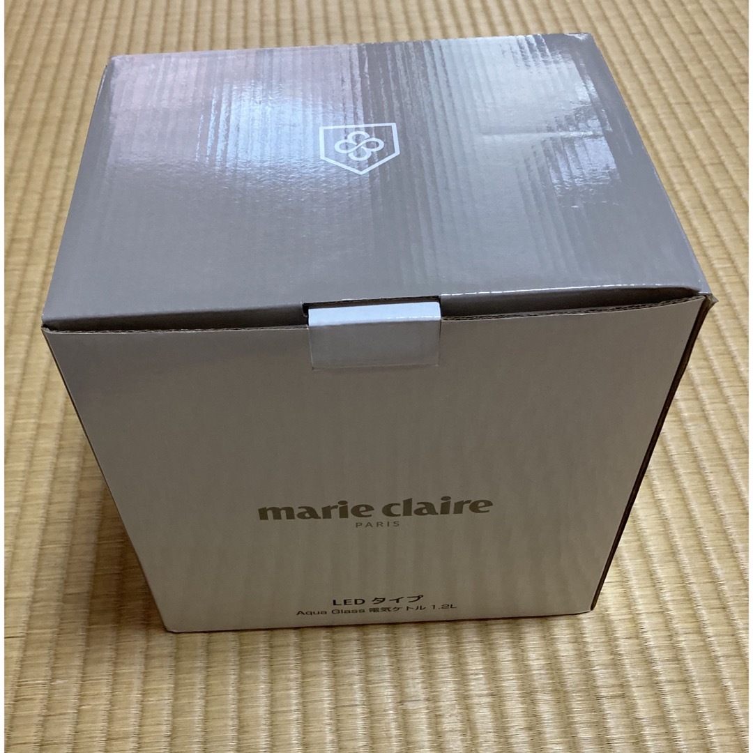 Marie Claire(マリクレール)のマリ・クレール Aqua Glass 電気ケトル1.2L LEDタイプ　新品 スマホ/家電/カメラの生活家電(電気ケトル)の商品写真