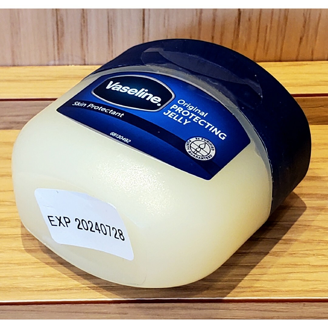 Vaseline(ヴァセリン)の【新品】ヴァセリン オリジナル ピュア スキン ジェリー 50g コスメ/美容のスキンケア/基礎化粧品(保湿ジェル)の商品写真