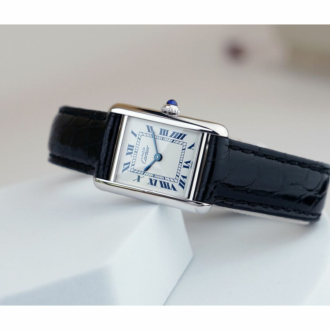 Cartier(カルティエ)の美品 カルティエ マスト タンク シルバー ブルーローマン SM Cartier レディースのファッション小物(腕時計)の商品写真