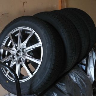 ブリヂストン(BRIDGESTONE)のスタッドレスタイヤホイール付き(タイヤ・ホイールセット)