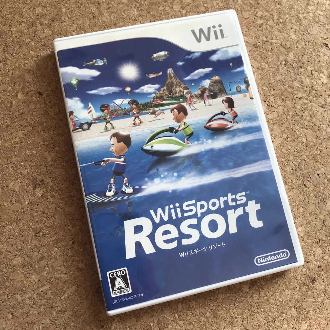 Wii(ウィー)のWii / Wii Sports Resort エンタメ/ホビーのゲームソフト/ゲーム機本体(家庭用ゲームソフト)の商品写真