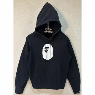 アベイシングエイプ(A BATHING APE)の＊アベイシングエイプ APE プリント プルオーバーパーカー M(パーカー)