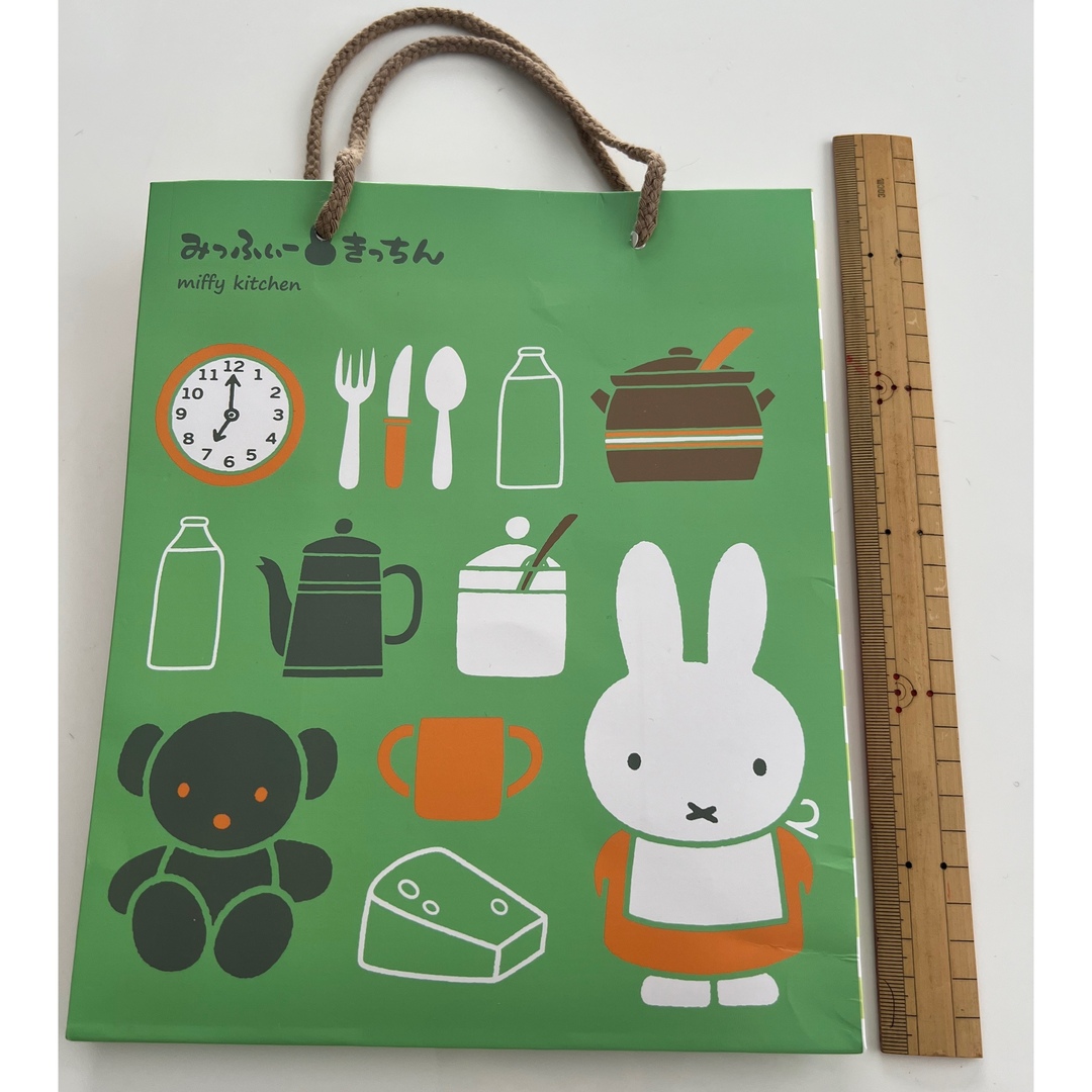 miffy(ミッフィー)のミッフィー紙袋 レディースのバッグ(ショップ袋)の商品写真