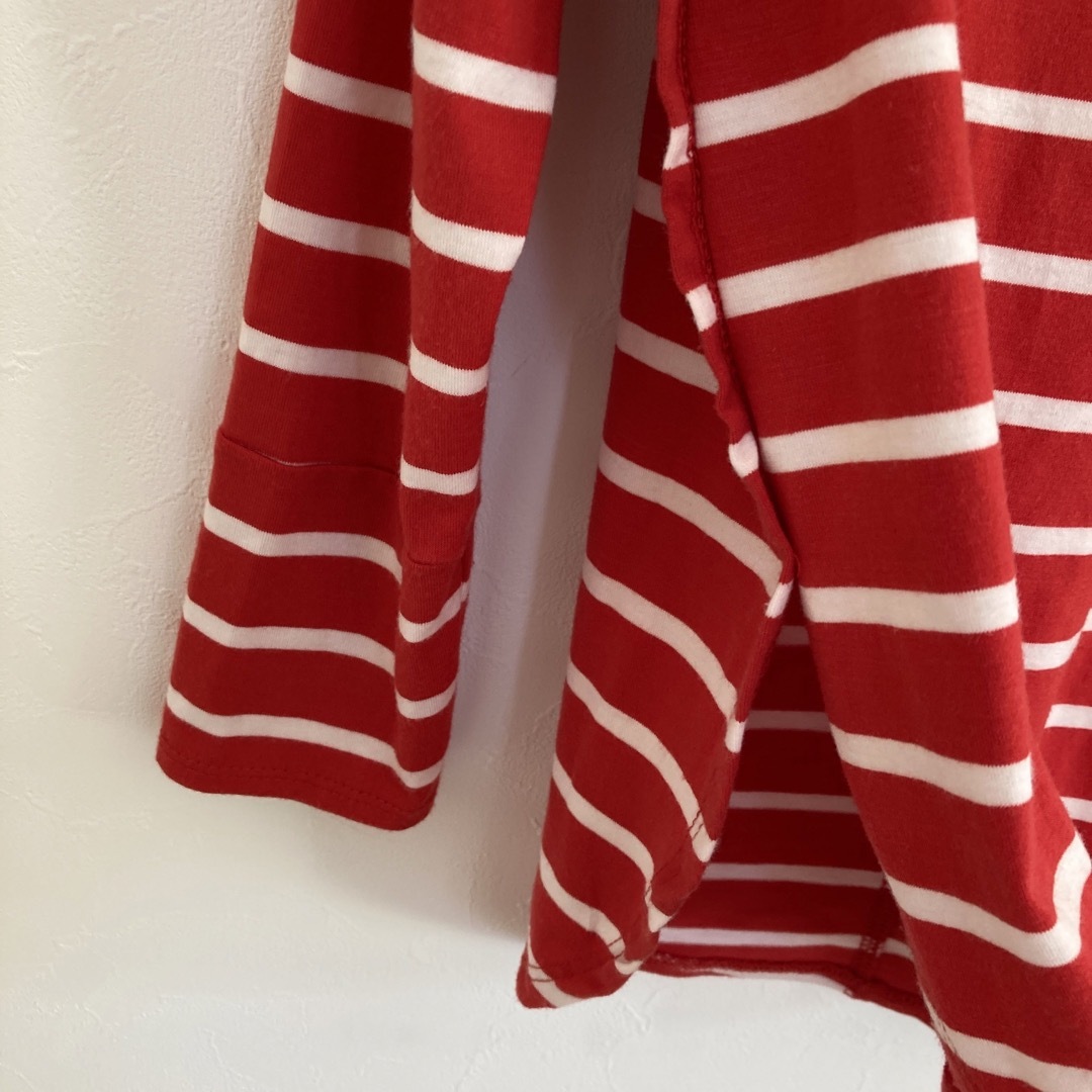 130サイズ、ハロウィン、赤白ストライプ、丈長Tシャツ キッズ/ベビー/マタニティのキッズ服女の子用(90cm~)(Tシャツ/カットソー)の商品写真