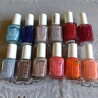 エッシー(Essie)のessie　エッシーネイルマニキュア12本セット(マニキュア)