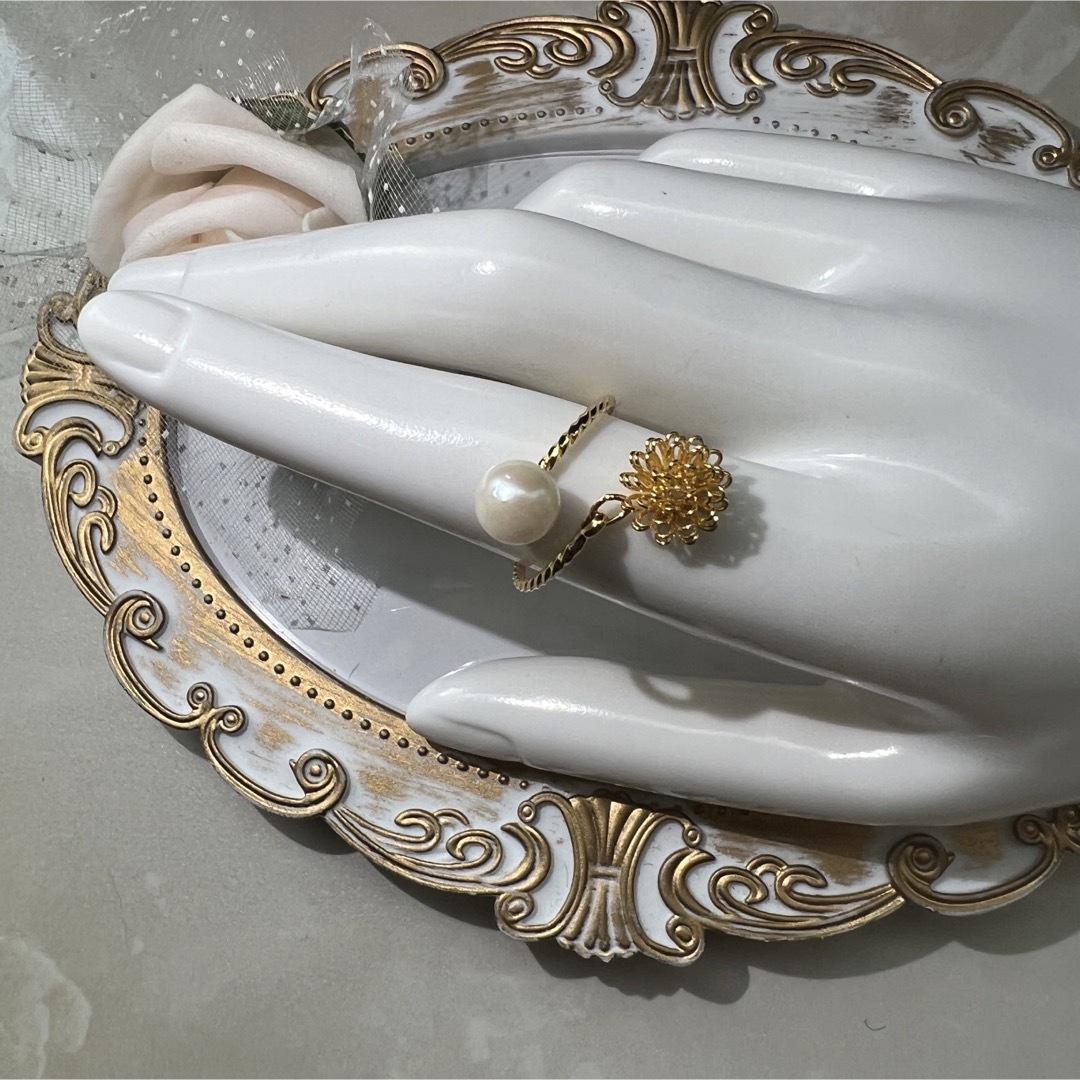 越物　あこや真珠　ダリヤワイヤーフラワーチャーム　K16GP フォークリング ハンドメイドのアクセサリー(リング)の商品写真