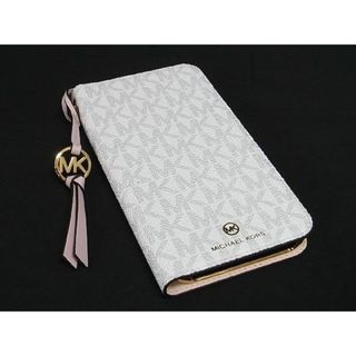 マイケルコース(Michael Kors)の■新品同様■ MICHAEL KORS マイケルコース MK柄 PVC iPhone11 対応 アイフォンケース スマホケース レディース アイボリー系 DA4937(その他)