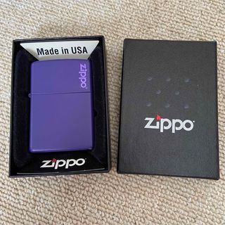 ジッポー(ZIPPO)のzippoパープルマットカラーロゴ入(タバコグッズ)