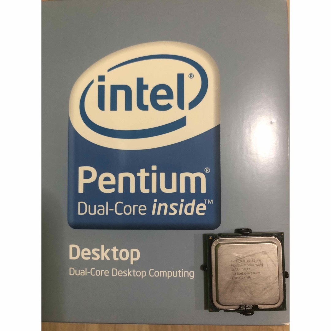 intel(インテル)のPentium Dual core E2140 （CPU単品） スマホ/家電/カメラのPC/タブレット(PCパーツ)の商品写真