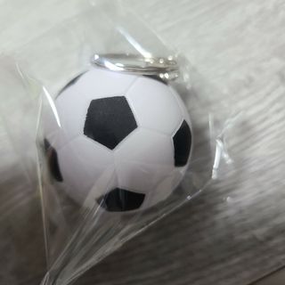 【新品】サッカーボール やわらか キーホルダー サッカー フットサルsoccer(ボール)