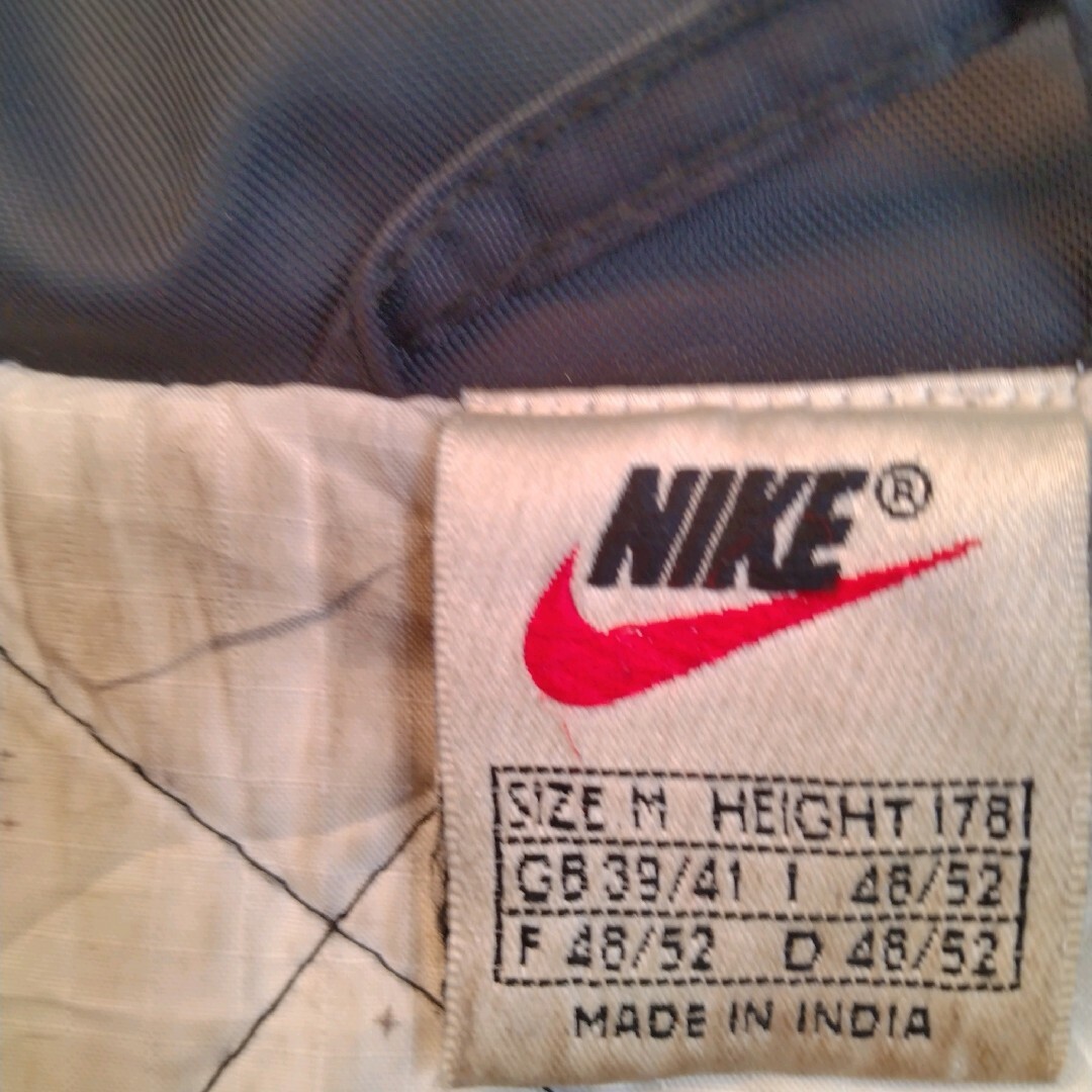 NIKE ナイキ 90s 銀タグ スウォッシュ刺繍 ナイロンジャケット