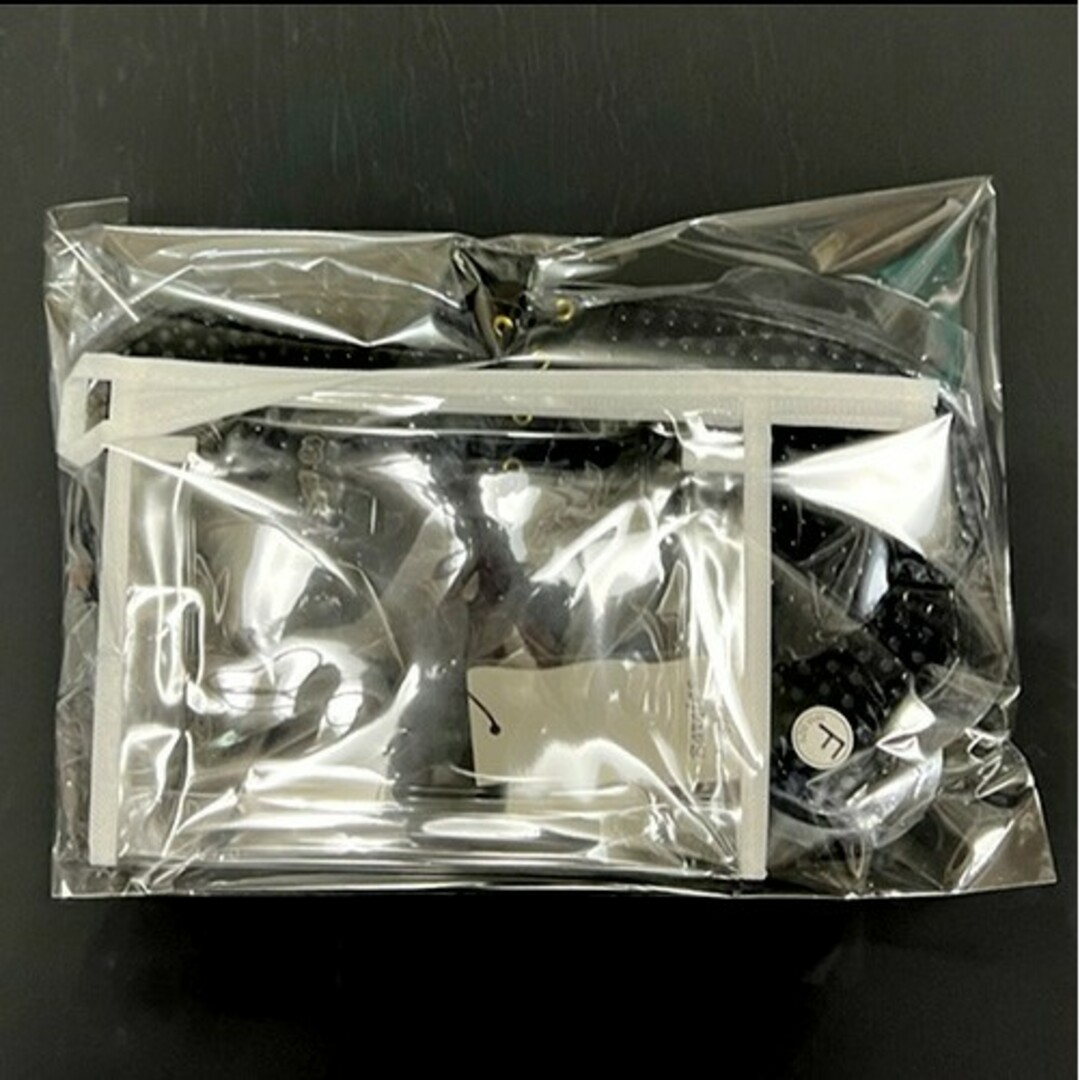 ヌーブラ 激盛り Fカップ  ブラック ビッグサイズ 粘着力持続 レディースの下着/アンダーウェア(ヌーブラ)の商品写真