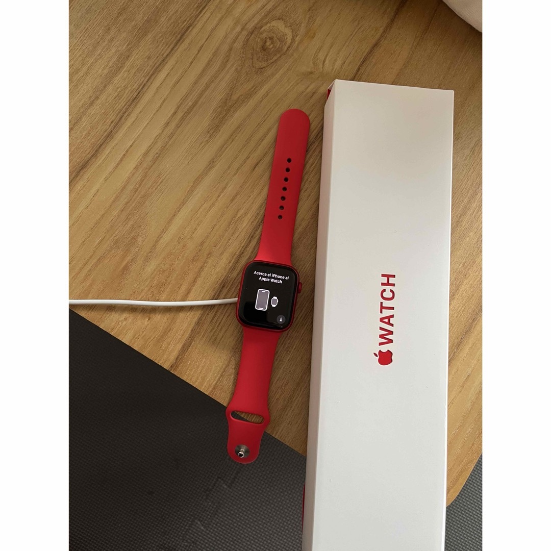 Apple Watch8 RED 充電器つき