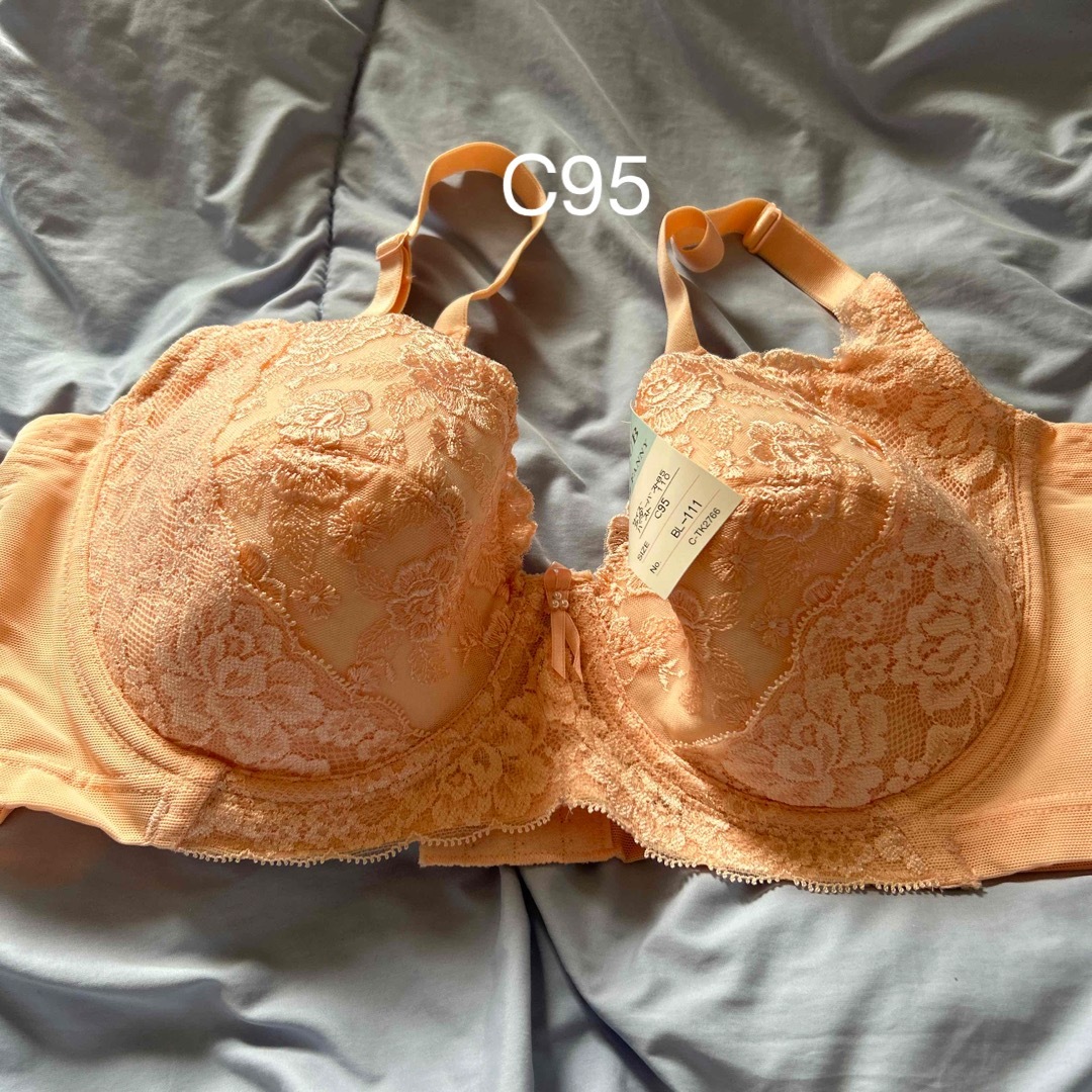 大きいサイズ  レーシーブラ  オレンジ レディースの下着/アンダーウェア(ブラ)の商品写真