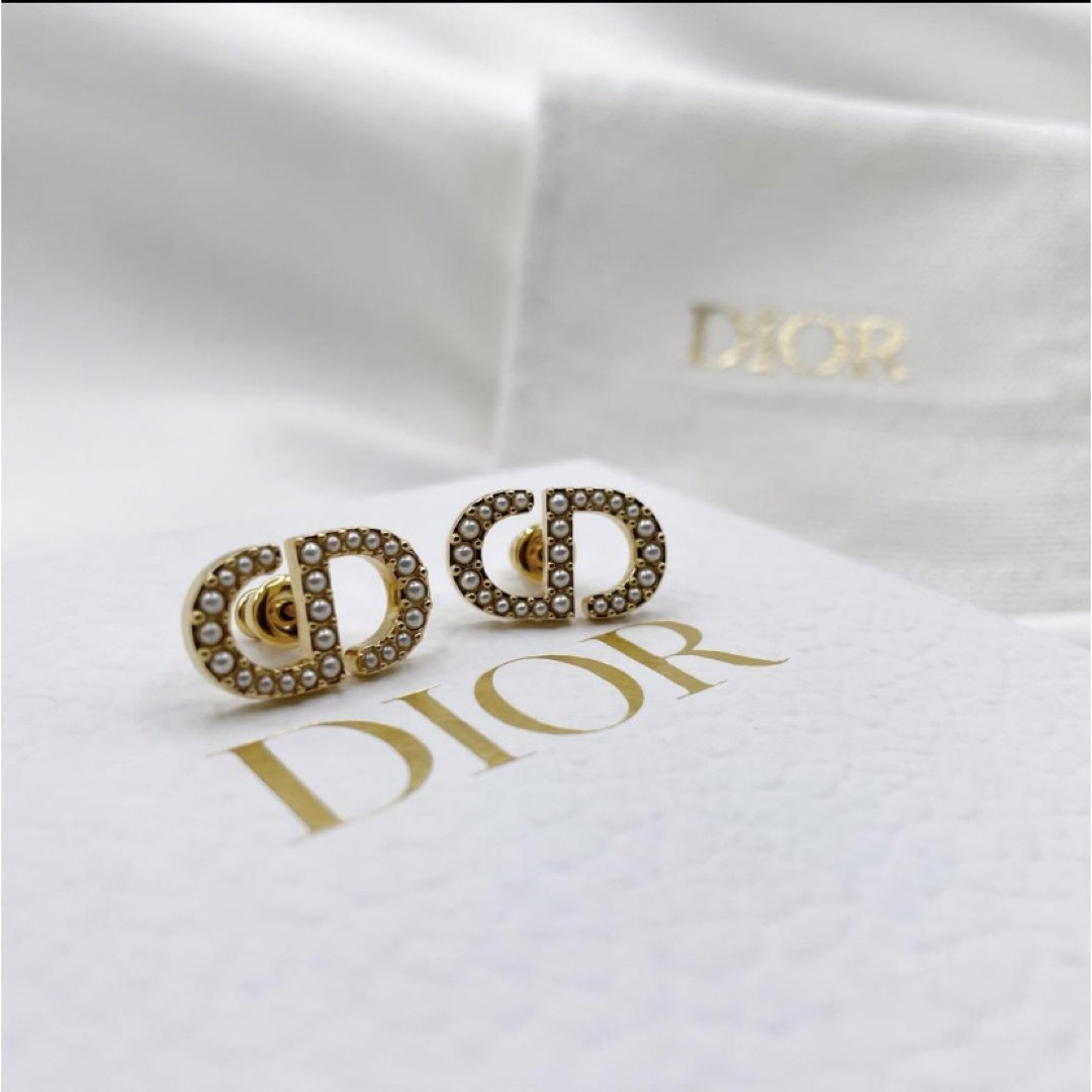 DIOR ディオール PETIT CD スタッド ピアス レジンパール