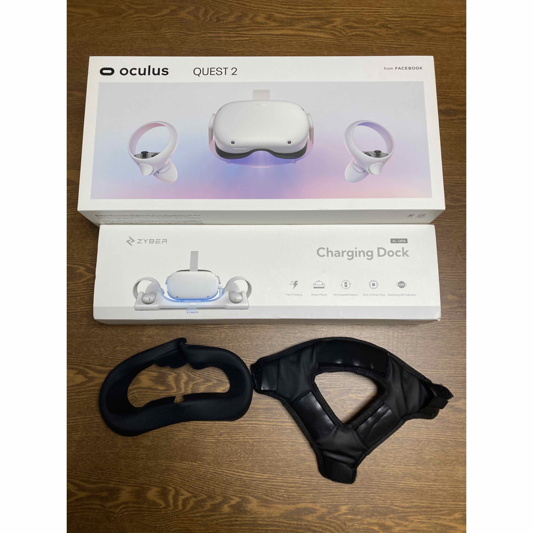 メタクエスト2(Oculus Quest 2) 64G u0026専用充電ドック　品のサムネイル