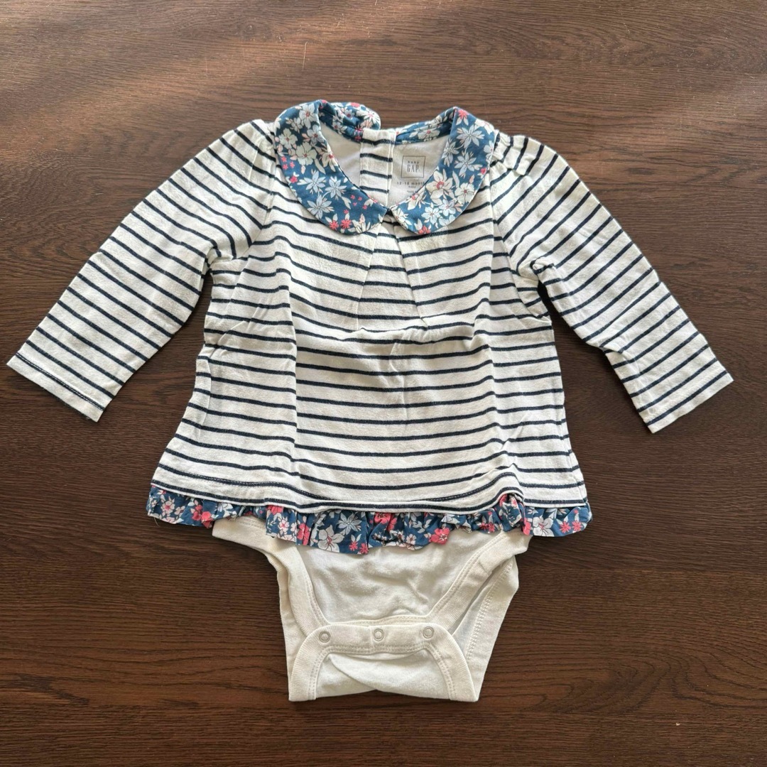 babyGAP(ベビーギャップ)のgap 襟付きロンパース　長袖　ボーダー　花柄　リス　80 セット キッズ/ベビー/マタニティのベビー服(~85cm)(ロンパース)の商品写真