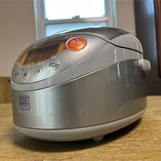 東芝 - 東芝 TOSHIBA RC-6XD(S) SILVER IH炊飯器